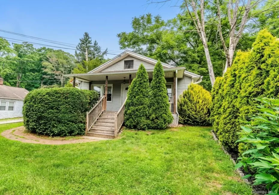 382 Main Street, Yorktown, NY, 3 Bedrooms Bedrooms, 5 Rooms Rooms,2 BathroomsBathrooms,Residential,For Rent,Main,0,1025008 382 Main Street, Yorktown, NY, 3 Bedrooms Bedrooms, 5 Rooms Rooms,2 BathroomsBathrooms,Residential,For Rent,Main,0,1025008