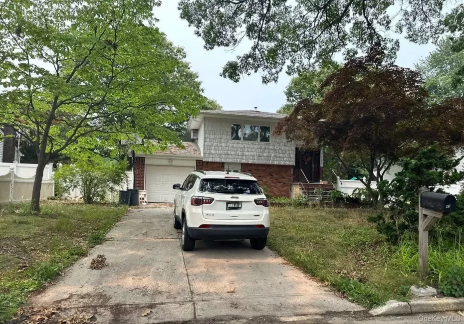47 Cleremont Avenue, Smithtown, NY, 4 Bedrooms Bedrooms, 9 Rooms Rooms,2 BathroomsBathrooms,Residential,For Rent,Cleremont,0,1027335 47 Cleremont Avenue, Smithtown, NY, 4 Bedrooms Bedrooms, 9 Rooms Rooms,2 BathroomsBathrooms,Residential,For Rent,Cleremont,0,1027335