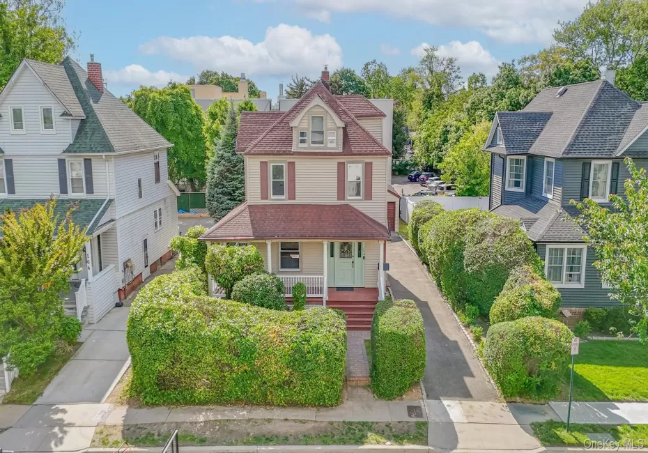 108 Forest Avenue, Hempstead, NY, 3 Bedrooms Bedrooms, 7 Rooms Rooms,1 BathroomBathrooms,Residential,For Rent,Forest,0,1026967 108 Forest Avenue, Hempstead, NY, 3 Bedrooms Bedrooms, 7 Rooms Rooms,1 BathroomBathrooms,Residential,For Rent,Forest,0,1026967