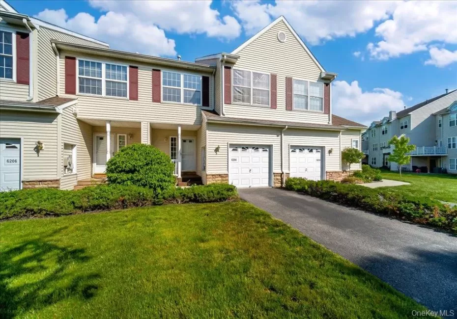 6204 High Ridge Court, Fishkill, NY, 3 Bedrooms Bedrooms, 11 Rooms Rooms,2 BathroomsBathrooms,Residential,For Rent,High Ridge,0,1027323 6204 High Ridge Court, Fishkill, NY, 3 Bedrooms Bedrooms, 11 Rooms Rooms,2 BathroomsBathrooms,Residential,For Rent,High Ridge,0,1027323