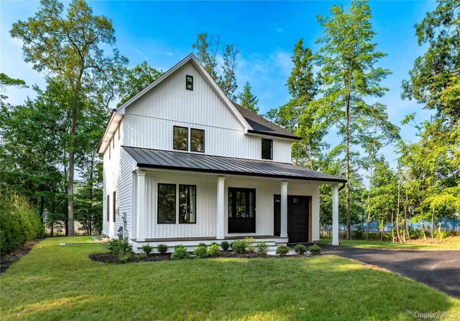 352 Holt Drive, Orangetown, NY, 4 Bedrooms Bedrooms, 9 Rooms Rooms,2 BathroomsBathrooms,Residential,For Rent,Holt,0,1026925 352 Holt Drive, Orangetown, NY, 4 Bedrooms Bedrooms, 9 Rooms Rooms,2 BathroomsBathrooms,Residential,For Rent,Holt,0,1026925