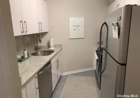 1 Bay Club Drive, New York, NY, 2 Rooms Rooms,1 BathroomBathrooms,Residential Lease,For Rent,Bay Club,0,1027284 1 Bay Club Drive, New York, NY, 2 Rooms Rooms,1 BathroomBathrooms,Residential Lease,For Rent,Bay Club,0,1027284