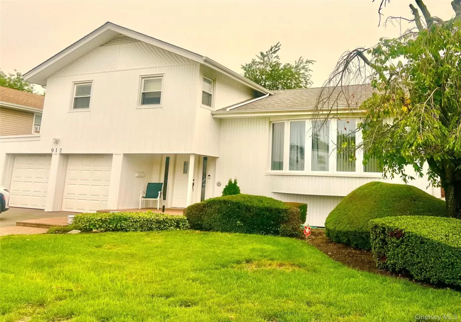912 Whitehall Drive, Hempstead, NY, 4 Bedrooms Bedrooms, 9 Rooms Rooms,2 BathroomsBathrooms,Residential,For Rent,Whitehall,0,1027079 912 Whitehall Drive, Hempstead, NY, 4 Bedrooms Bedrooms, 9 Rooms Rooms,2 BathroomsBathrooms,Residential,For Rent,Whitehall,0,1027079