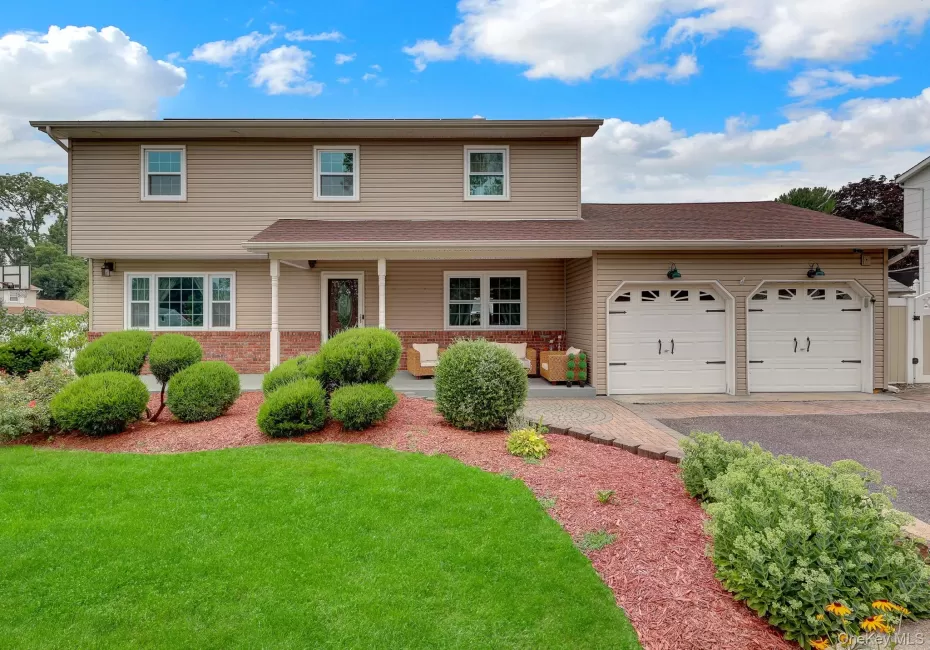 2 Fairhaven Drive, Babylon, NY, 5 Bedrooms Bedrooms, 9 Rooms Rooms,2 BathroomsBathrooms,Residential,For Rent,Fairhaven,0,1027204 2 Fairhaven Drive, Babylon, NY, 5 Bedrooms Bedrooms, 9 Rooms Rooms,2 BathroomsBathrooms,Residential,For Rent,Fairhaven,0,1027204