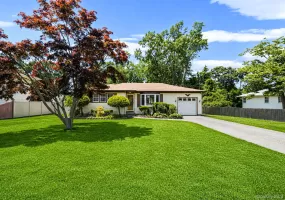 190 Bay Avenue, Brookhaven, NY, 3 Bedrooms Bedrooms, 6 Rooms Rooms,1 BathroomBathrooms,Residential,For Rent,Bay,0,1026822 190 Bay Avenue, Brookhaven, NY, 3 Bedrooms Bedrooms, 6 Rooms Rooms,1 BathroomBathrooms,Residential,For Rent,Bay,0,1026822