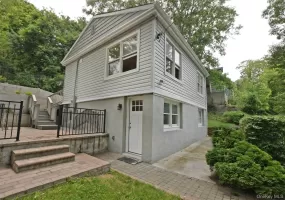 6 Southold Road, Brookhaven, NY, 3 Bedrooms Bedrooms, 6 Rooms Rooms,2 BathroomsBathrooms,Residential,For Rent,Southold,0,1027097 6 Southold Road, Brookhaven, NY, 3 Bedrooms Bedrooms, 6 Rooms Rooms,2 BathroomsBathrooms,Residential,For Rent,Southold,0,1027097