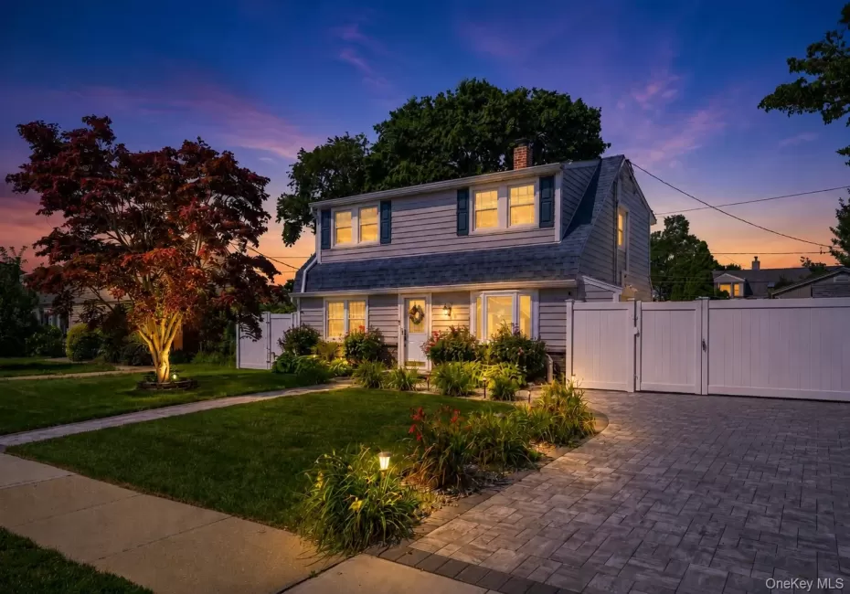28 Crabtree Lane, Hempstead, NY, 2 Bedrooms Bedrooms, 6 Rooms Rooms,2 BathroomsBathrooms,Residential,For Rent,Crabtree,0,1027790 28 Crabtree Lane, Hempstead, NY, 2 Bedrooms Bedrooms, 6 Rooms Rooms,2 BathroomsBathrooms,Residential,For Rent,Crabtree,0,1027790