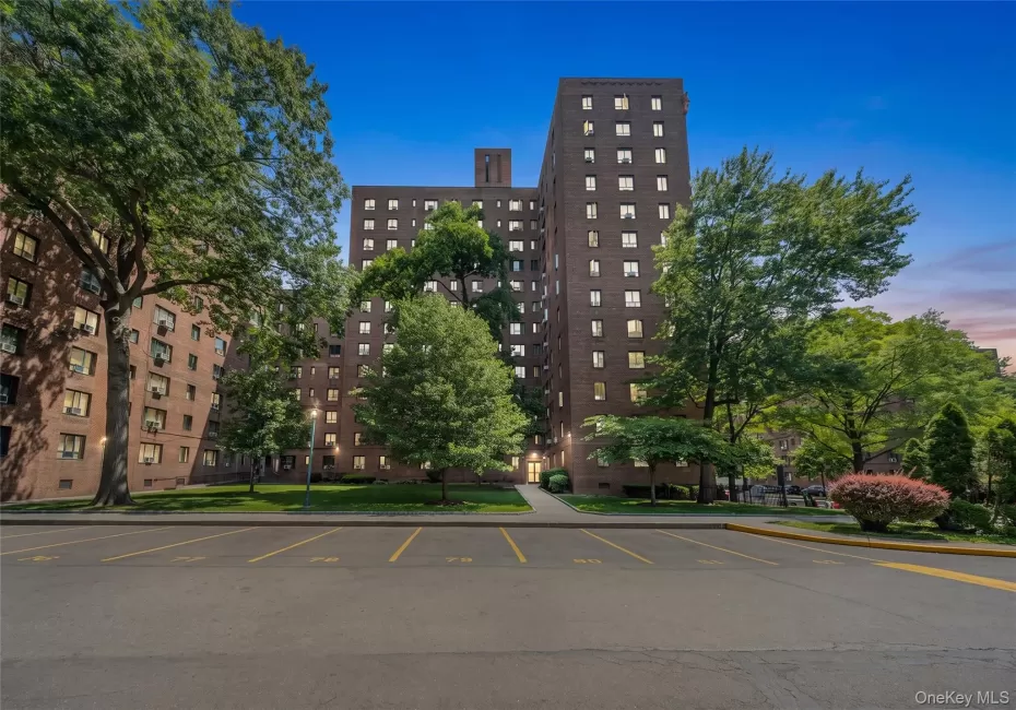 1605 Metropolitan Avenue, New York, NY, 1 Bedroom Bedrooms, 4 Rooms Rooms,1 BathroomBathrooms,Residential,For Rent,Metropolitan,0,1026842 1605 Metropolitan Avenue, New York, NY, 1 Bedroom Bedrooms, 4 Rooms Rooms,1 BathroomBathrooms,Residential,For Rent,Metropolitan,0,1026842