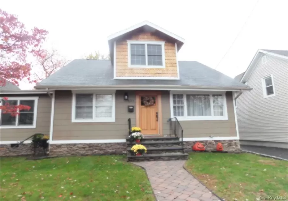 101 Ridge Street, Orangetown, NY, 1 Bedroom Bedrooms, 3 Rooms Rooms,1 BathroomBathrooms,Residential Lease,For Rent,Ridge,0,1027895 101 Ridge Street, Orangetown, NY, 1 Bedroom Bedrooms, 3 Rooms Rooms,1 BathroomBathrooms,Residential Lease,For Rent,Ridge,0,1027895