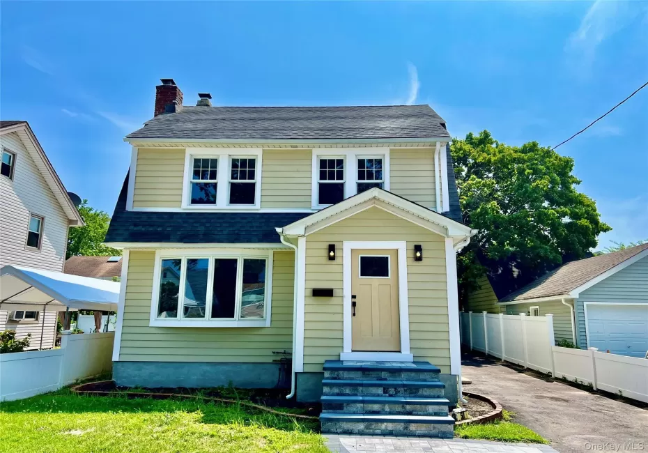 50 Saint Marks Place, Hempstead, NY, 4 Bedrooms Bedrooms, 8 Rooms Rooms,3 BathroomsBathrooms,Residential,For Rent,Saint Marks,0,1027906 50 Saint Marks Place, Hempstead, NY, 4 Bedrooms Bedrooms, 8 Rooms Rooms,3 BathroomsBathrooms,Residential,For Rent,Saint Marks,0,1027906