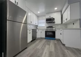 21 Cochran Place, Hempstead, NY, 3 Bedrooms Bedrooms, 6 Rooms Rooms,1 BathroomBathrooms,Residential Lease,For Rent,Cochran,0,1027889 21 Cochran Place, Hempstead, NY, 3 Bedrooms Bedrooms, 6 Rooms Rooms,1 BathroomBathrooms,Residential Lease,For Rent,Cochran,0,1027889