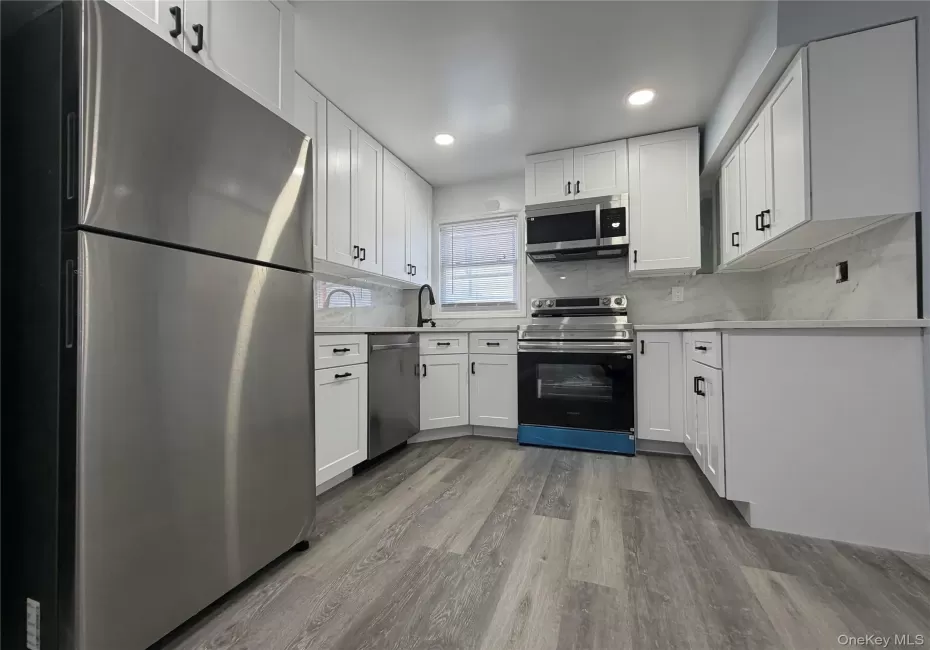 21 Cochran Place, Hempstead, NY, 3 Bedrooms Bedrooms, 6 Rooms Rooms,1 BathroomBathrooms,Residential Lease,For Rent,Cochran,0,1027889 21 Cochran Place, Hempstead, NY, 3 Bedrooms Bedrooms, 6 Rooms Rooms,1 BathroomBathrooms,Residential Lease,For Rent,Cochran,0,1027889