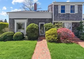 570 Hampton Road, Southampton, NY, 2 Bedrooms Bedrooms, 5 Rooms Rooms,2 BathroomsBathrooms,Residential,For Rent,Hampton,0,1027985 570 Hampton Road, Southampton, NY, 2 Bedrooms Bedrooms, 5 Rooms Rooms,2 BathroomsBathrooms,Residential,For Rent,Hampton,0,1027985