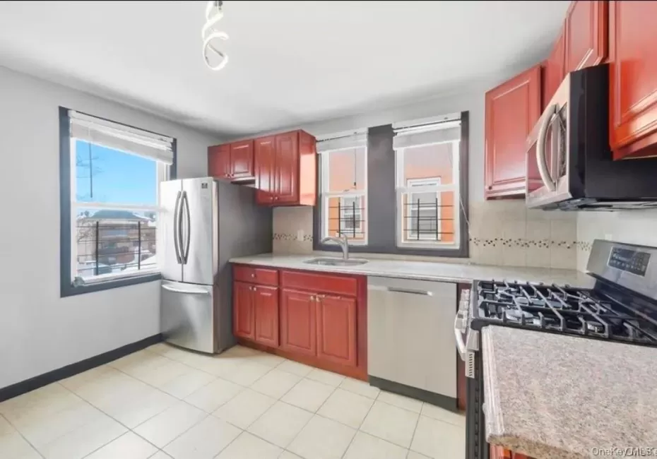 4423 Mundy Lane, New York, NY, 3 Bedrooms Bedrooms, 5 Rooms Rooms,1 BathroomBathrooms,Residential Lease,For Rent,Mundy,0,1004205 4423 Mundy Lane, New York, NY, 3 Bedrooms Bedrooms, 5 Rooms Rooms,1 BathroomBathrooms,Residential Lease,For Rent,Mundy,0,1004205