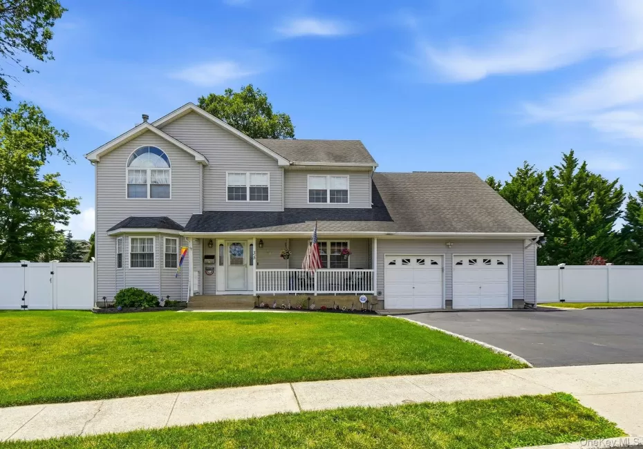 35 Dennis Lane, Oyster Bay, NY, 5 Bedrooms Bedrooms, 10 Rooms Rooms,3 BathroomsBathrooms,Residential,For Rent,Dennis,0,1025180 35 Dennis Lane, Oyster Bay, NY, 5 Bedrooms Bedrooms, 10 Rooms Rooms,3 BathroomsBathrooms,Residential,For Rent,Dennis,0,1025180