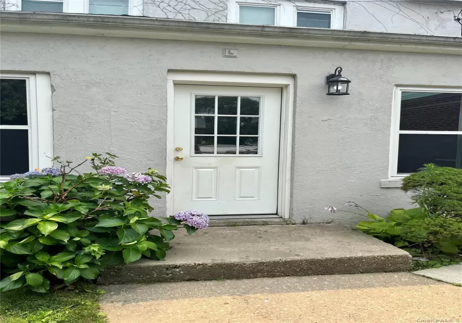6 2nd Street, Huntington, NY, 3 Bedrooms Bedrooms, 5 Rooms Rooms,1 BathroomBathrooms,Residential Lease,For Rent,2nd,0,1026983 6 2nd Street, Huntington, NY, 3 Bedrooms Bedrooms, 5 Rooms Rooms,1 BathroomBathrooms,Residential Lease,For Rent,2nd,0,1026983