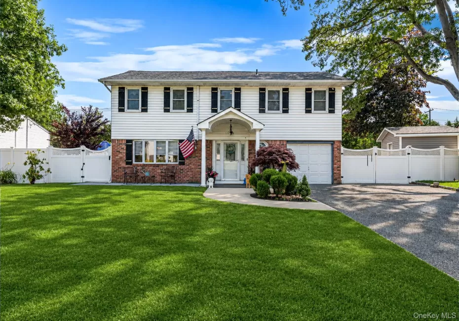 30 Pinewood Drive, Smithtown, NY, 4 Bedrooms Bedrooms, 8 Rooms Rooms,1 BathroomBathrooms,Residential,For Rent,Pinewood,0,1025983 30 Pinewood Drive, Smithtown, NY, 4 Bedrooms Bedrooms, 8 Rooms Rooms,1 BathroomBathrooms,Residential,For Rent,Pinewood,0,1025983