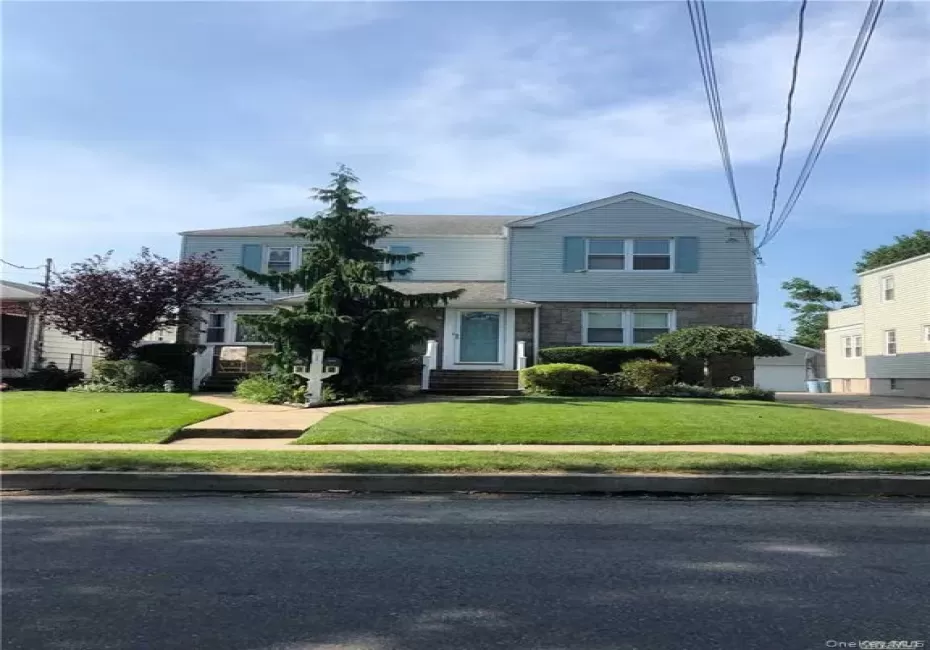178 Walnut Street, Hempstead, NY, 2 Bedrooms Bedrooms, 5 Rooms Rooms,1 BathroomBathrooms,Residential Lease,For Rent,Walnut,0,1028174 178 Walnut Street, Hempstead, NY, 2 Bedrooms Bedrooms, 5 Rooms Rooms,1 BathroomBathrooms,Residential Lease,For Rent,Walnut,0,1028174