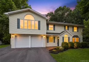 143 Pineview Avenue, Clarkstown, NY, 5 Bedrooms Bedrooms, 11 Rooms Rooms,3 BathroomsBathrooms,Residential,For Rent,Pineview,0,1027093 143 Pineview Avenue, Clarkstown, NY, 5 Bedrooms Bedrooms, 11 Rooms Rooms,3 BathroomsBathrooms,Residential,For Rent,Pineview,0,1027093