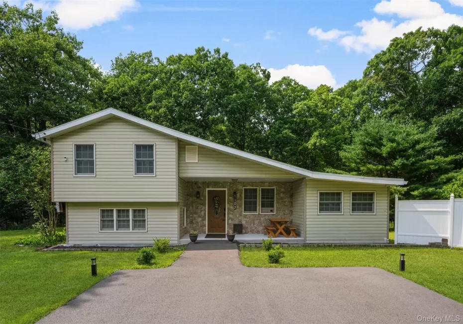 103 High Hill Road, Athens, NY, 3 Bedrooms Bedrooms, 10 Rooms Rooms,2 BathroomsBathrooms,Residential,For Rent,High Hill,0,1025923 103 High Hill Road, Athens, NY, 3 Bedrooms Bedrooms, 10 Rooms Rooms,2 BathroomsBathrooms,Residential,For Rent,High Hill,0,1025923