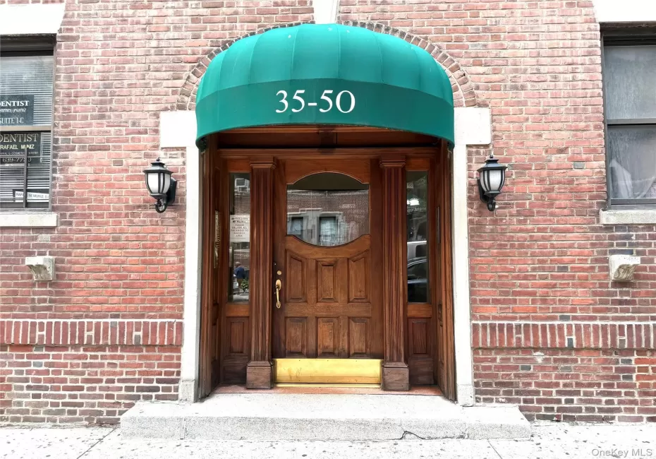 3550 82nd Street, New York, NY, 2 Bedrooms Bedrooms, 5 Rooms Rooms,1 BathroomBathrooms,Residential,For Rent,82nd,0,1026161 3550 82nd Street, New York, NY, 2 Bedrooms Bedrooms, 5 Rooms Rooms,1 BathroomBathrooms,Residential,For Rent,82nd,0,1026161