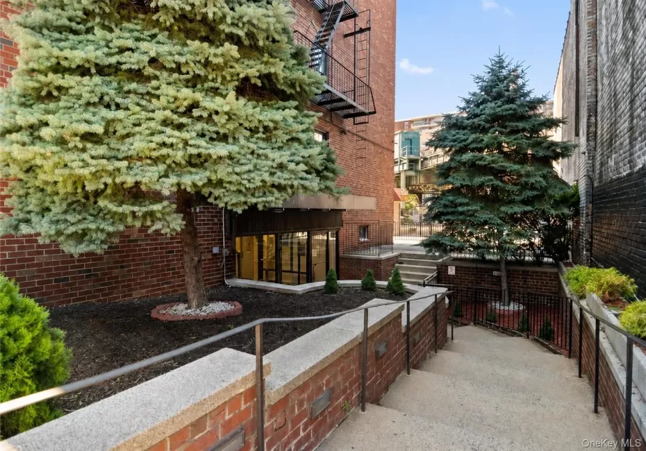 1725 Edison Avenue, New York, NY, 1 Bedroom Bedrooms, 3 Rooms Rooms,1 BathroomBathrooms,Residential,For Rent,Edison,0,1026628 1725 Edison Avenue, New York, NY, 1 Bedroom Bedrooms, 3 Rooms Rooms,1 BathroomBathrooms,Residential,For Rent,Edison,0,1026628