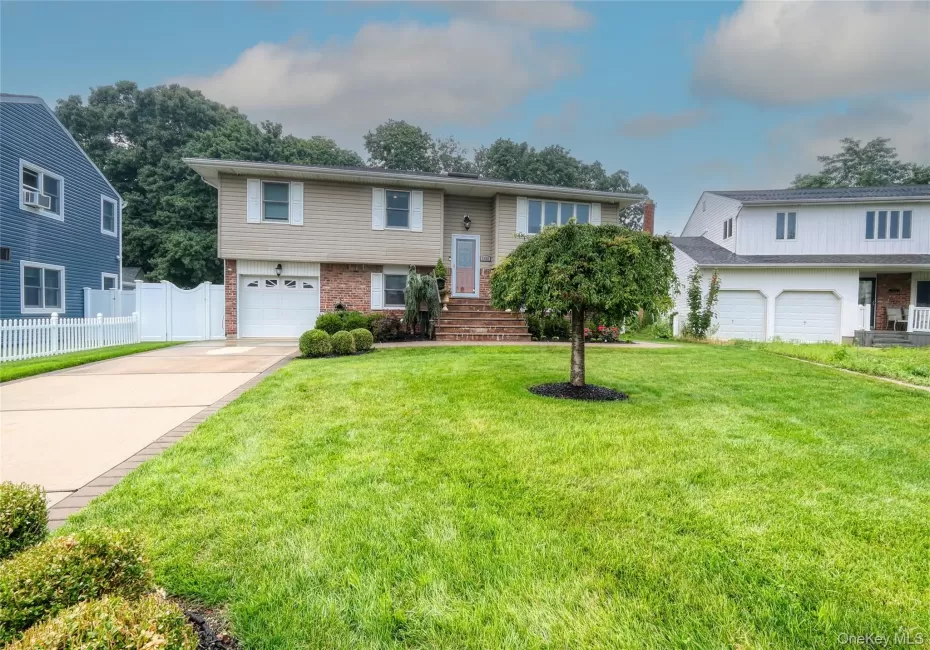 1352 Estelle Court, Hempstead, NY, 4 Bedrooms Bedrooms, 13 Rooms Rooms,2 BathroomsBathrooms,Residential,For Rent,Estelle,0,1028117 1352 Estelle Court, Hempstead, NY, 4 Bedrooms Bedrooms, 13 Rooms Rooms,2 BathroomsBathrooms,Residential,For Rent,Estelle,0,1028117