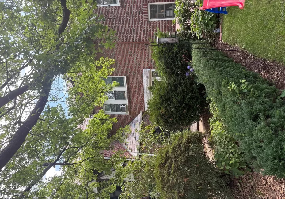 9608 68th Avenue, New York, NY, 3 Bedrooms Bedrooms, 10 Rooms Rooms,1 BathroomBathrooms,Residential,For Rent,68th,0,1027966 9608 68th Avenue, New York, NY, 3 Bedrooms Bedrooms, 10 Rooms Rooms,1 BathroomBathrooms,Residential,For Rent,68th,0,1027966