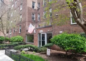 1475 Thieriot Avenue, New York, NY, 2 Bedrooms Bedrooms, 4 Rooms Rooms,1 BathroomBathrooms,Residential,For Rent,Thieriot,0,1028200 1475 Thieriot Avenue, New York, NY, 2 Bedrooms Bedrooms, 4 Rooms Rooms,1 BathroomBathrooms,Residential,For Rent,Thieriot,0,1028200