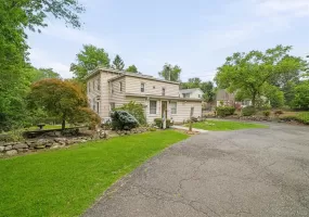 331 Kings Highway, Orangetown, NY, 4 Bedrooms Bedrooms, 8 Rooms Rooms,2 BathroomsBathrooms,Residential,For Rent,Kings,0,1016695 331 Kings Highway, Orangetown, NY, 4 Bedrooms Bedrooms, 8 Rooms Rooms,2 BathroomsBathrooms,Residential,For Rent,Kings,0,1016695