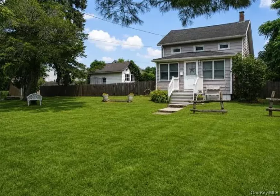 Grass is enhanced. Grass is enhanced.
