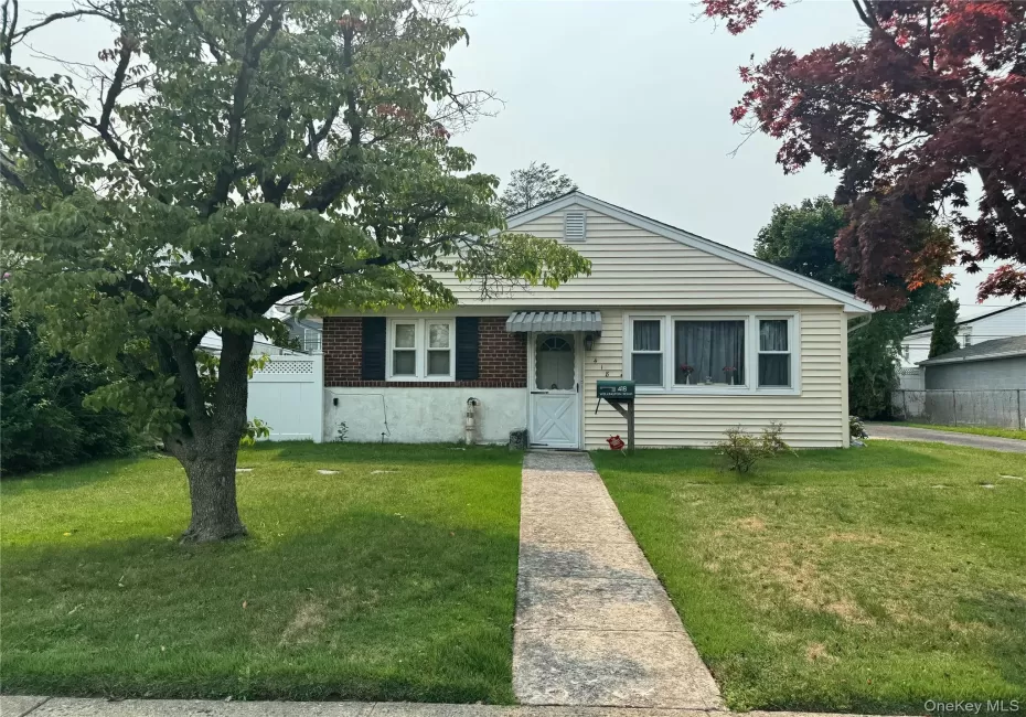 418 Wellington Road, Hempstead, NY, 3 Bedrooms Bedrooms, 6 Rooms Rooms,1 BathroomBathrooms,Residential,For Rent,Wellington,0,1027333 418 Wellington Road, Hempstead, NY, 3 Bedrooms Bedrooms, 6 Rooms Rooms,1 BathroomBathrooms,Residential,For Rent,Wellington,0,1027333