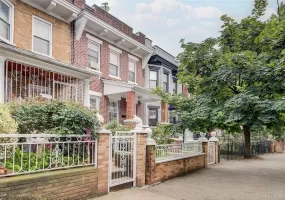 9 Adler Place, New York, NY, 3 Bedrooms Bedrooms, 6 Rooms Rooms,2 BathroomsBathrooms,Residential,For Rent,Adler,0,1014188 9 Adler Place, New York, NY, 3 Bedrooms Bedrooms, 6 Rooms Rooms,2 BathroomsBathrooms,Residential,For Rent,Adler,0,1014188