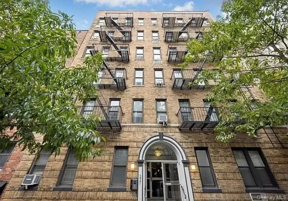 221 76 Street, New York, NY, 4 Rooms Rooms,1 BathroomBathrooms,Residential Lease,For Rent,76,0,1028349 221 76 Street, New York, NY, 4 Rooms Rooms,1 BathroomBathrooms,Residential Lease,For Rent,76,0,1028349