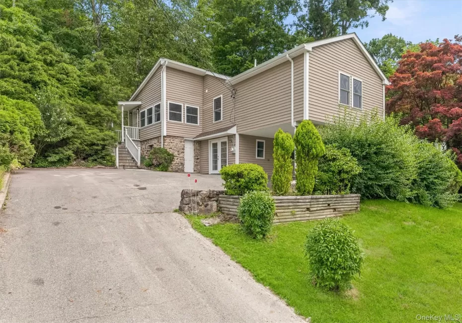 4 Narcissus Drive, Somers, NY, 2 Bedrooms Bedrooms, 6 Rooms Rooms,3 BathroomsBathrooms,Residential,For Rent,Narcissus,0,1026397 4 Narcissus Drive, Somers, NY, 2 Bedrooms Bedrooms, 6 Rooms Rooms,3 BathroomsBathrooms,Residential,For Rent,Narcissus,0,1026397