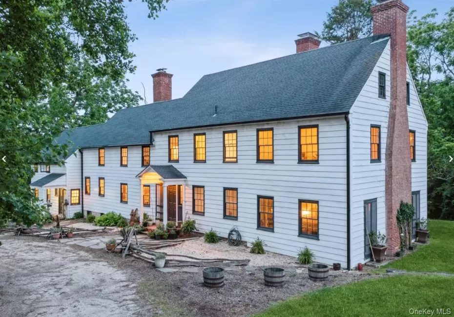 38 Landing Meadow Road, Smithtown, NY, 7 Bedrooms Bedrooms, 17 Rooms Rooms,5 BathroomsBathrooms,Residential,For Rent,Landing Meadow,0,1022766 38 Landing Meadow Road, Smithtown, NY, 7 Bedrooms Bedrooms, 17 Rooms Rooms,5 BathroomsBathrooms,Residential,For Rent,Landing Meadow,0,1022766