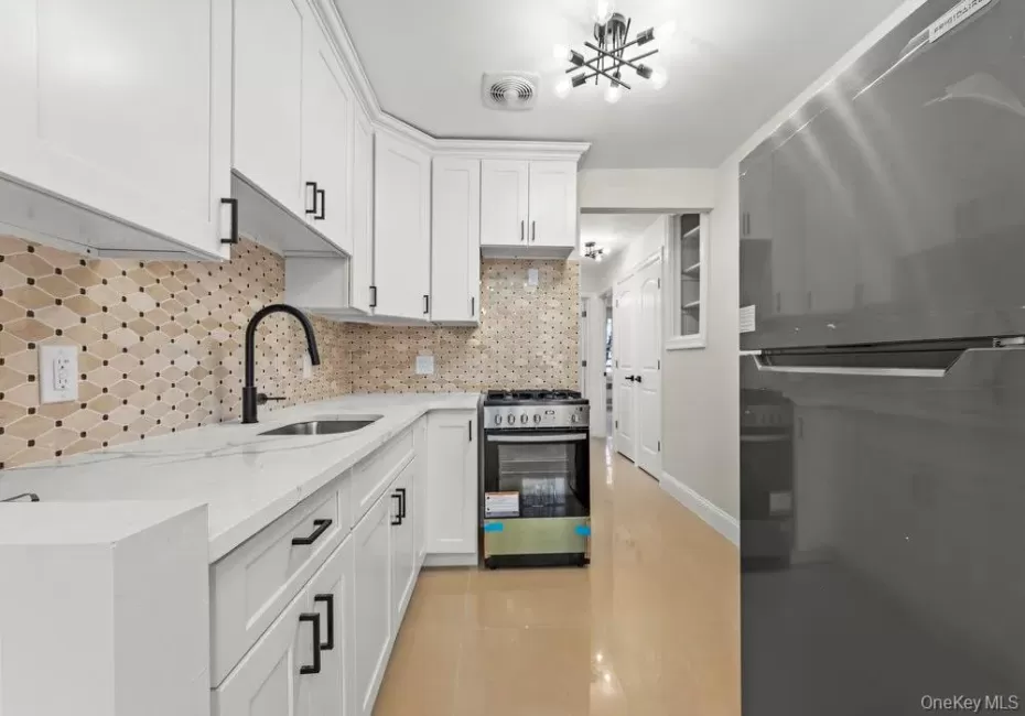 877 55th Street, New York, NY, 2 Bedrooms Bedrooms, 4 Rooms Rooms,1 BathroomBathrooms,Residential Lease,For Rent,55th,0,1028425 877 55th Street, New York, NY, 2 Bedrooms Bedrooms, 4 Rooms Rooms,1 BathroomBathrooms,Residential Lease,For Rent,55th,0,1028425
