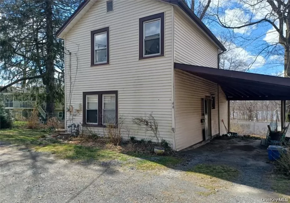 48 Lenox Avenue, Clarkstown, NY, 2 Bedrooms Bedrooms, 5 Rooms Rooms,1 BathroomBathrooms,Residential Lease,For Rent,Lenox,0,1028481 48 Lenox Avenue, Clarkstown, NY, 2 Bedrooms Bedrooms, 5 Rooms Rooms,1 BathroomBathrooms,Residential Lease,For Rent,Lenox,0,1028481