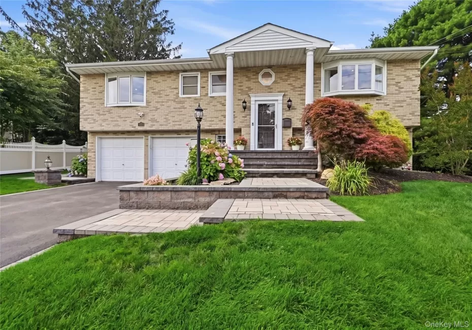 94 Ellensue Drive, Babylon, NY, 4 Bedrooms Bedrooms, 9 Rooms Rooms,2 BathroomsBathrooms,Residential,For Rent,Ellensue,0,1028407 94 Ellensue Drive, Babylon, NY, 4 Bedrooms Bedrooms, 9 Rooms Rooms,2 BathroomsBathrooms,Residential,For Rent,Ellensue,0,1028407