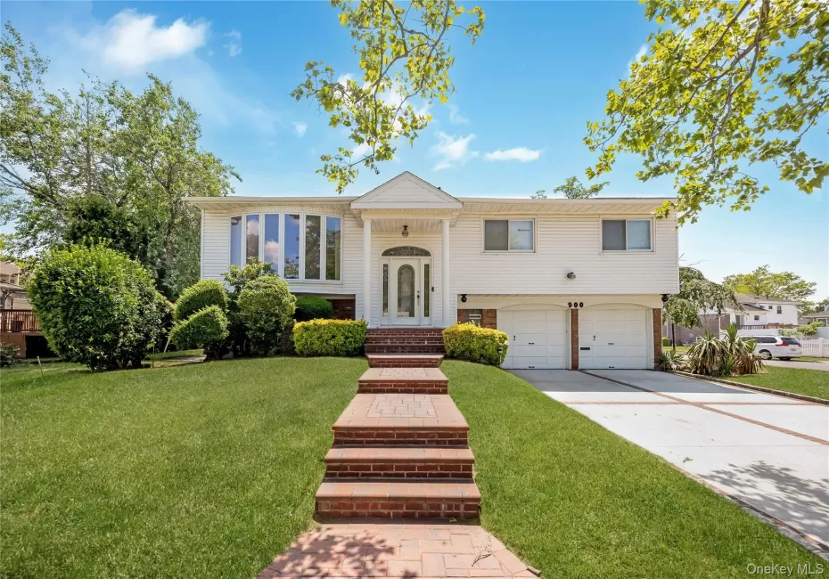 900 Flanders Drive, Hempstead, NY, 4 Bedrooms Bedrooms, 8 Rooms Rooms,2 BathroomsBathrooms,Residential,For Rent,Flanders,0,1027792 900 Flanders Drive, Hempstead, NY, 4 Bedrooms Bedrooms, 8 Rooms Rooms,2 BathroomsBathrooms,Residential,For Rent,Flanders,0,1027792