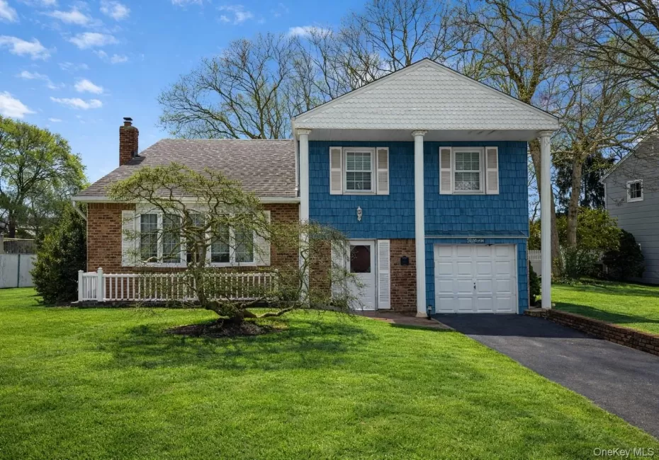15 Palm Street, Brookhaven, NY, 4 Bedrooms Bedrooms, 9 Rooms Rooms,2 BathroomsBathrooms,Residential,For Rent,Palm,0,958517 15 Palm Street, Brookhaven, NY, 4 Bedrooms Bedrooms, 9 Rooms Rooms,2 BathroomsBathrooms,Residential,For Rent,Palm,0,958517