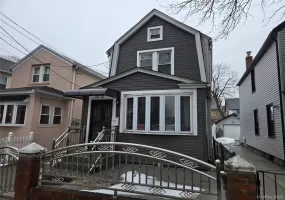 12020 142nd Place, New York, NY, 3 Bedrooms Bedrooms, 7 Rooms Rooms,2 BathroomsBathrooms,Residential,For Rent,142nd,0,967790 12020 142nd Place, New York, NY, 3 Bedrooms Bedrooms, 7 Rooms Rooms,2 BathroomsBathrooms,Residential,For Rent,142nd,0,967790