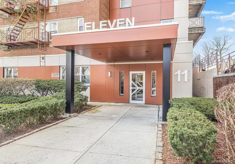 11 Balint Drive, Yonkers, NY, 3 Bedrooms Bedrooms, 5 Rooms Rooms,2 BathroomsBathrooms,Residential,For Rent,Balint,0,983176 11 Balint Drive, Yonkers, NY, 3 Bedrooms Bedrooms, 5 Rooms Rooms,2 BathroomsBathrooms,Residential,For Rent,Balint,0,983176