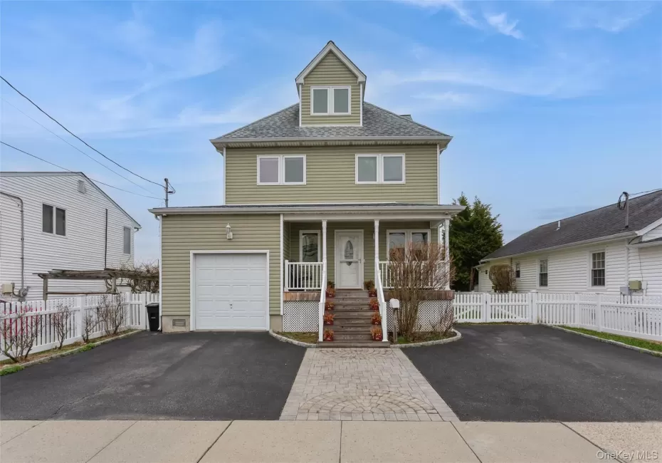 271 Arthur Street, Hempstead, NY, 3 Bedrooms Bedrooms, 10 Rooms Rooms,2 BathroomsBathrooms,Residential,For Rent,Arthur,0,978777 271 Arthur Street, Hempstead, NY, 3 Bedrooms Bedrooms, 10 Rooms Rooms,2 BathroomsBathrooms,Residential,For Rent,Arthur,0,978777