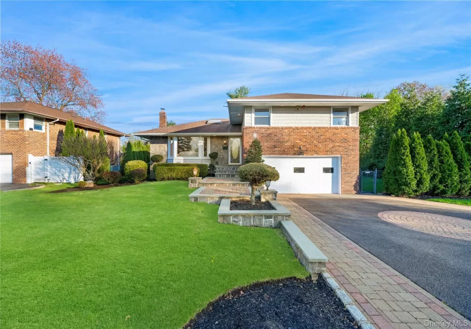 49 Canterbury Road, Oyster Bay, NY, 3 Bedrooms Bedrooms, 8 Rooms Rooms,2 BathroomsBathrooms,Residential,For Rent,Canterbury,0,966567 49 Canterbury Road, Oyster Bay, NY, 3 Bedrooms Bedrooms, 8 Rooms Rooms,2 BathroomsBathrooms,Residential,For Rent,Canterbury,0,966567
