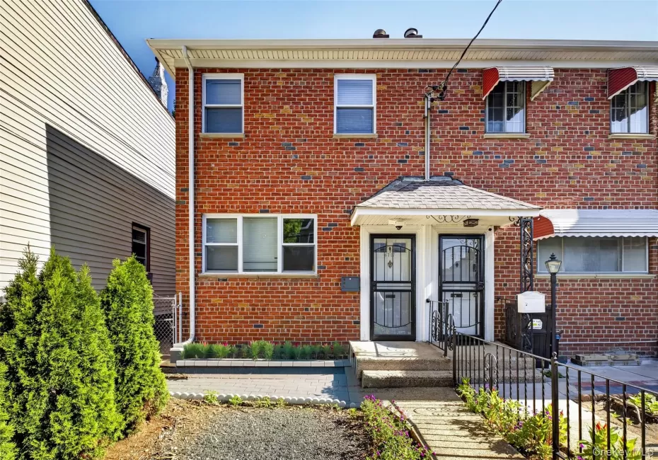 67-17 50th Avenue, New York, NY, 4 Bedrooms Bedrooms, 11 Rooms Rooms,3 BathroomsBathrooms,Residential,For Rent,50th,0,1028134 67-17 50th Avenue, New York, NY, 4 Bedrooms Bedrooms, 11 Rooms Rooms,3 BathroomsBathrooms,Residential,For Rent,50th,0,1028134