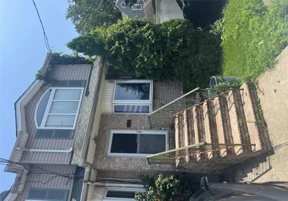 110 lyceum Court, New York, NY, 3 Bedrooms Bedrooms, 8 Rooms Rooms,2 BathroomsBathrooms,Residential,For Rent,lyceum,0,1028768 110 lyceum Court, New York, NY, 3 Bedrooms Bedrooms, 8 Rooms Rooms,2 BathroomsBathrooms,Residential,For Rent,lyceum,0,1028768
