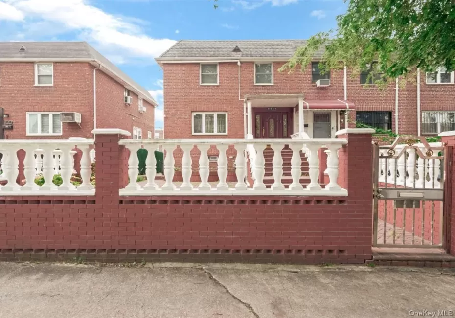 15314 76th Road, New York, NY, 3 Bedrooms Bedrooms, 6 Rooms Rooms,1 BathroomBathrooms,Residential,For Rent,76th,0,1026817 15314 76th Road, New York, NY, 3 Bedrooms Bedrooms, 6 Rooms Rooms,1 BathroomBathrooms,Residential,For Rent,76th,0,1026817