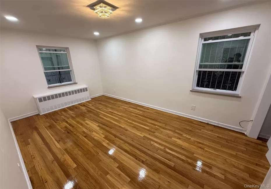 4622 59th Street, New York, NY, 3 Bedrooms Bedrooms, 7 Rooms Rooms,2 BathroomsBathrooms,Residential Lease,For Rent,59th,0,1028961 4622 59th Street, New York, NY, 3 Bedrooms Bedrooms, 7 Rooms Rooms,2 BathroomsBathrooms,Residential Lease,For Rent,59th,0,1028961