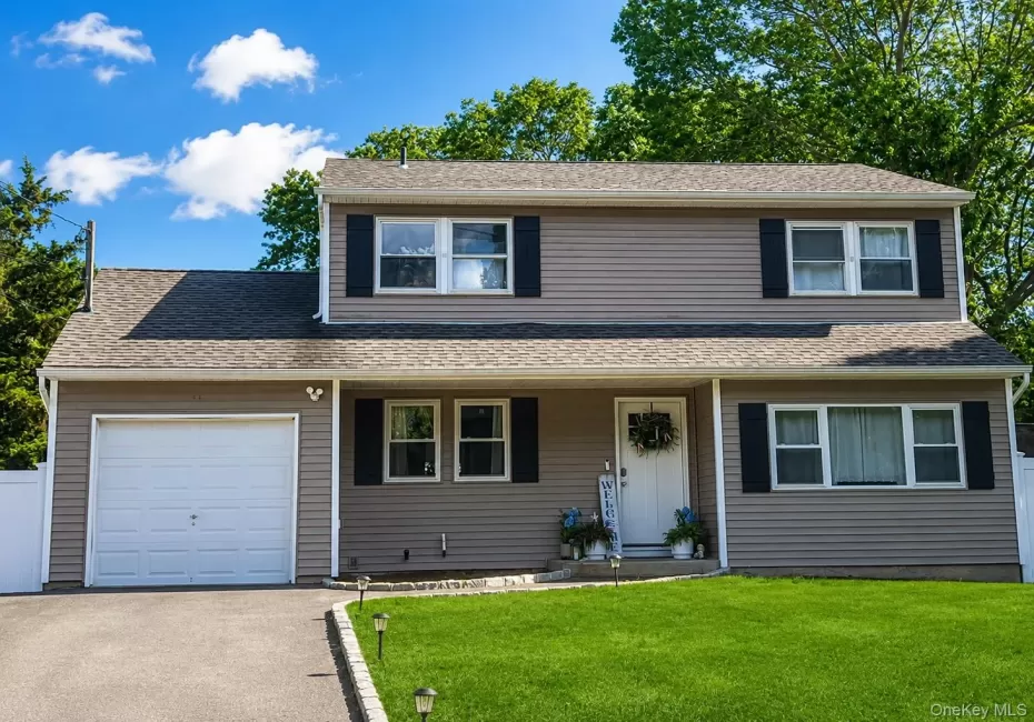 32 Morris Avenue, Brookhaven, NY, 4 Bedrooms Bedrooms, 9 Rooms Rooms,2 BathroomsBathrooms,Residential,For Rent,Morris,0,1028853 32 Morris Avenue, Brookhaven, NY, 4 Bedrooms Bedrooms, 9 Rooms Rooms,2 BathroomsBathrooms,Residential,For Rent,Morris,0,1028853